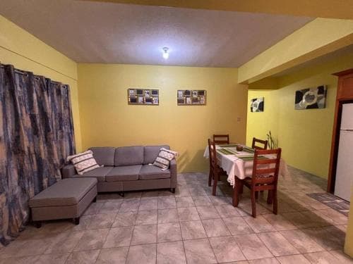 Listing image 1 of 1