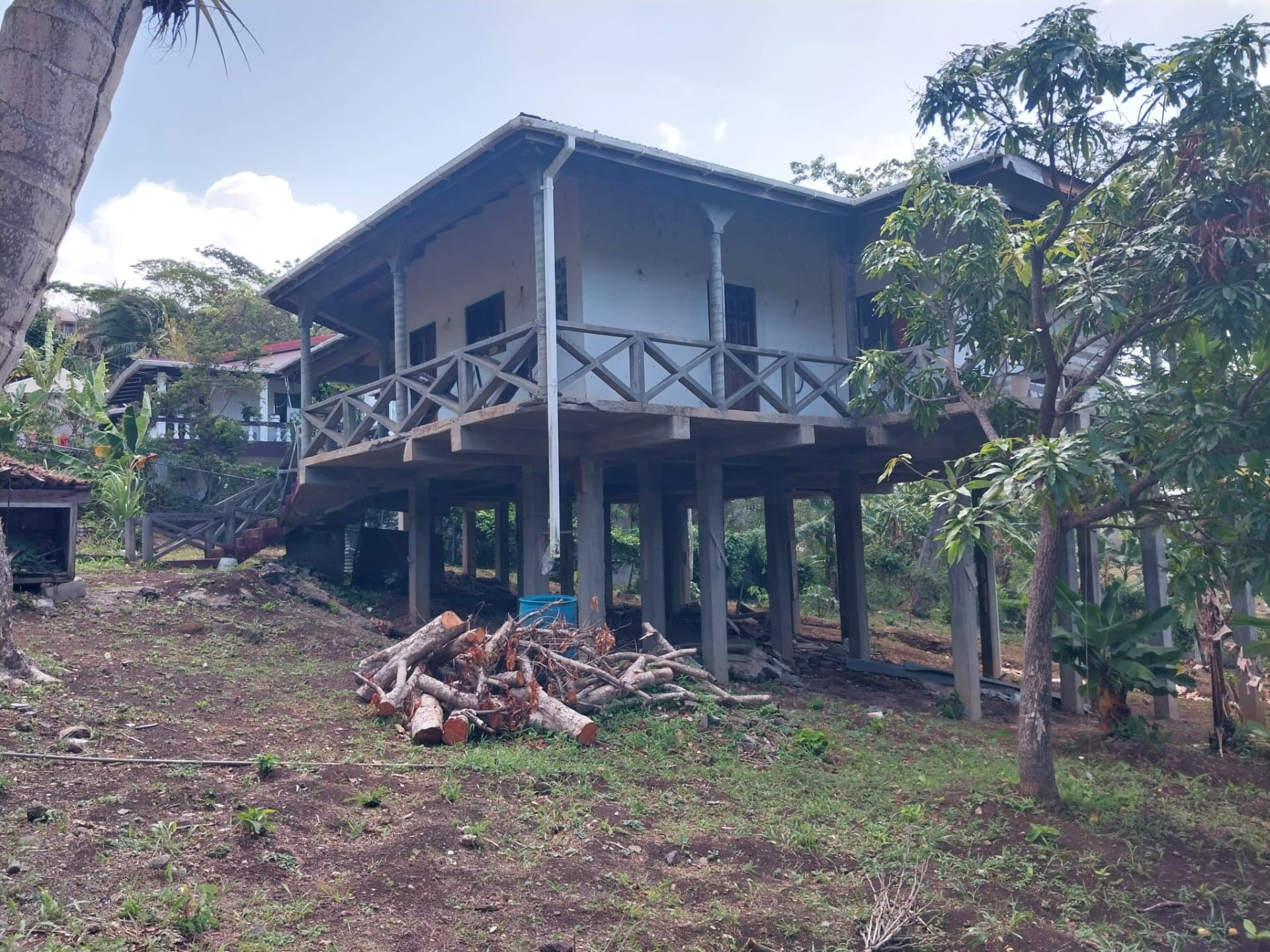Listing image 2 of 3